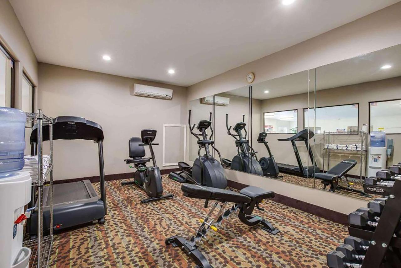 Baymont By Wyndham Milan Hotel Luaran gambar
