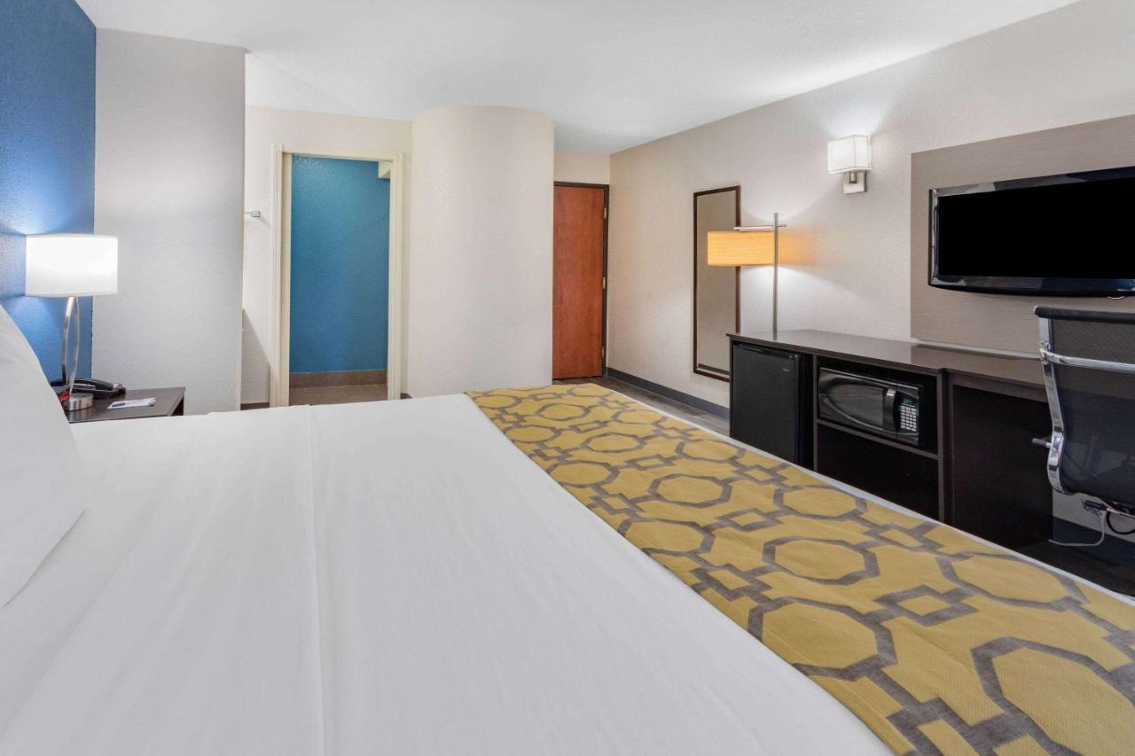 Baymont By Wyndham Milan Hotel Luaran gambar